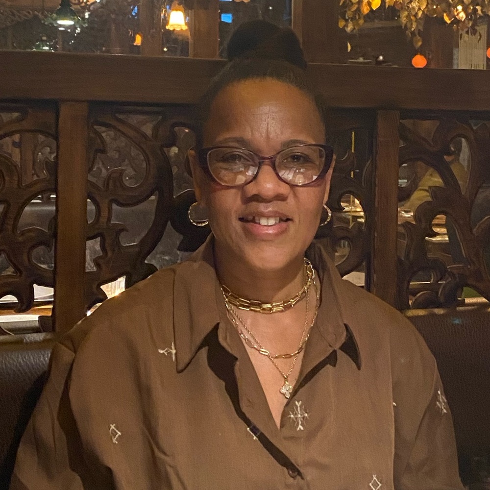 Meet your Posher, Juneann